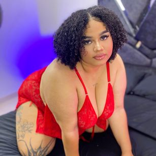 Model - Alahia Frequency bigass