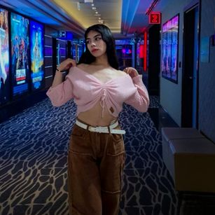 Model - KatherinJohns 18