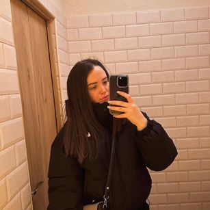 Model - Olechka masturbation