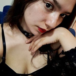 Model - dominacoollins submissive