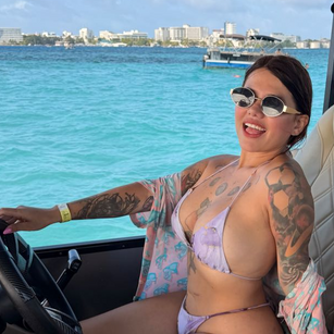 Model - BrendaHot latina