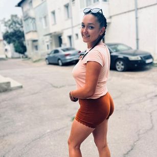 Model - CassiaTrace Teen