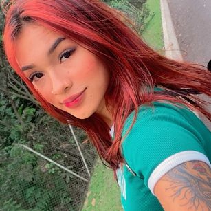 Model - SashaHans bigtits