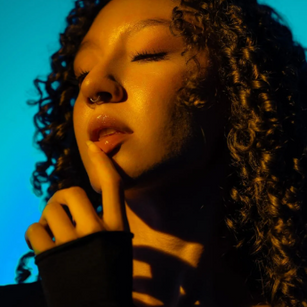 Model - Chloe Moreti toys