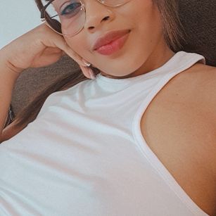 Model - Rebeca Black smalltits