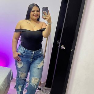 Model - Katya Pittman dildo