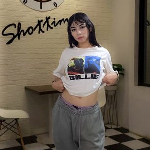 Model - KatherinJohns 18