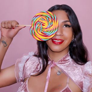 Model - Laiily dildos