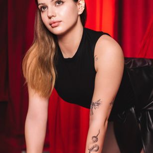 Model - SophiaBetts twerk