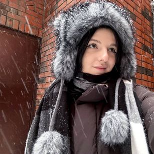 Model - LynnMartin cum