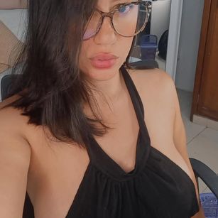 Model - Catalina Peyton fetish