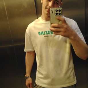 Model - Dimyen brunette