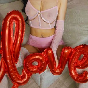 Model - Ur sensual Jennifer femdom