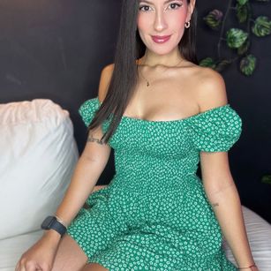 Model - Luna Carter Submissive