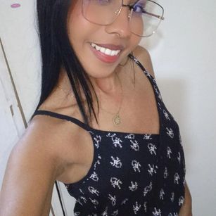 Model - Nahomi Jaspe Squirt