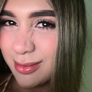 Model - dahyan squirtshow