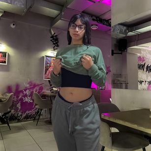 Model - KatherinJohns WEBCAM