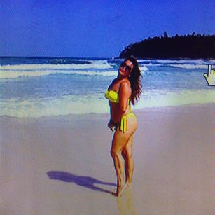 Model - Monica-Mia natural