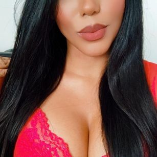 Model - SharaEbony1 dance