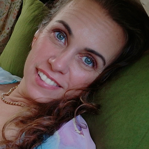 Model - Daisha Sweet petite