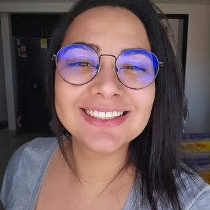 Model - Luna nova SexyLatina