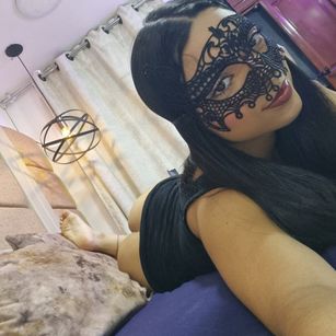 Model - Aria Bell ass