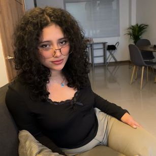 Model - NicoleWest 18