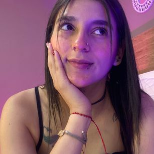 Model - Mia Taylor cei