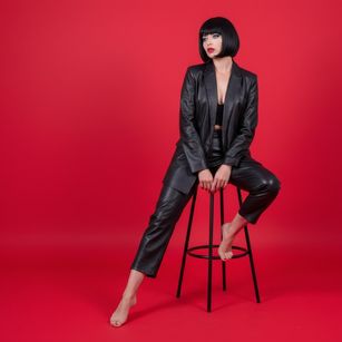 Model - LadyDomina femdom