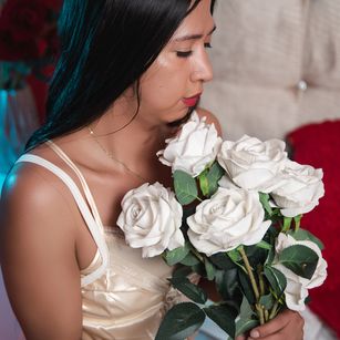 Model - Alisson Steeler latina