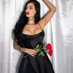 Model - ANDREE_BLOSSOM latina