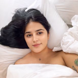 Model - Kylla Walls anal