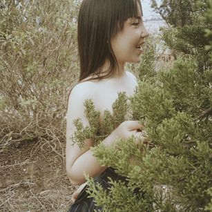 Model - Spanish_t33m teen