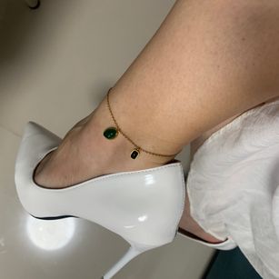 Model - Sabrina humiliation