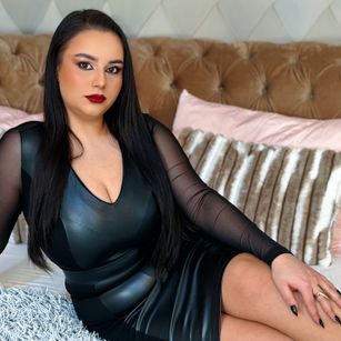 Model - RavenKathe bdsm