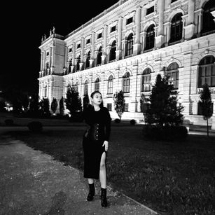 Model - RavenKathe dirty