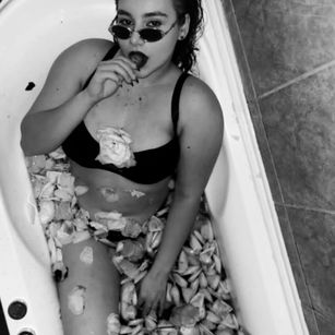 Model - RavenKathe young