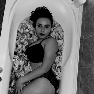 Model - RavenKathe bigass