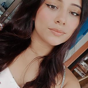 Model - NicoleWest humillacin