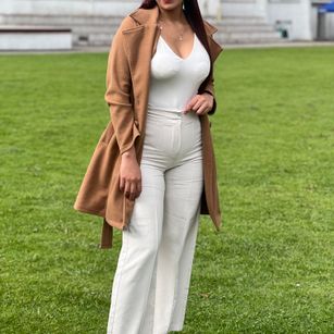 Model - Akiraa Natural