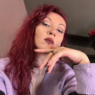 Model - MoonyRouge mistress