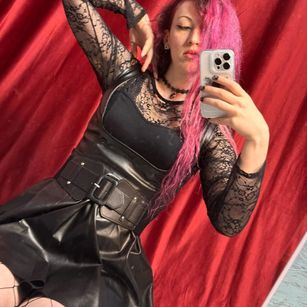 Model - MoonyRouge mistress