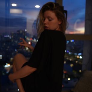 Model - Morymory bighole