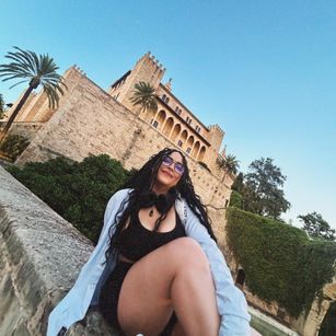 Model - Jas Yordanov dildo