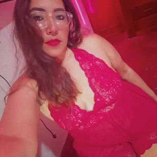 Model - CrysLove COLOMBIAN