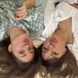 Model - DoubleKiss findom