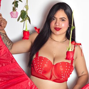 Model - Ambar SM curvy