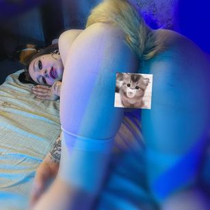 Model - wtf molly roleplay