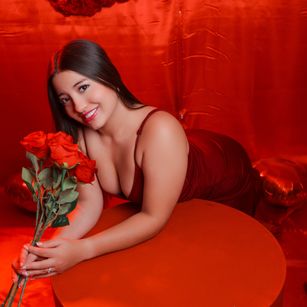 Model - BONNIE latina