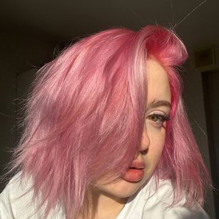 Model - KellyMoors cei